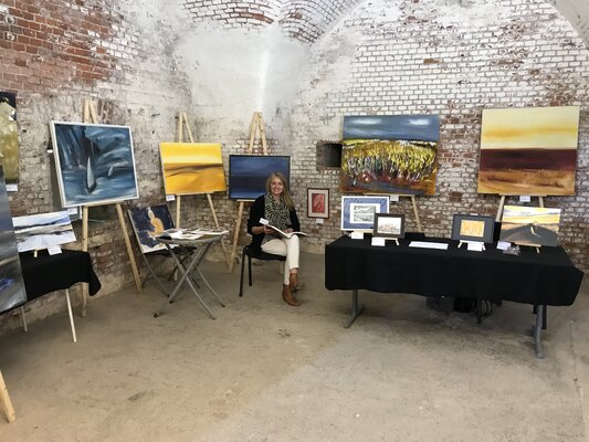 Andrea Finck in the Studio: Festung Grauer Ort, 2022