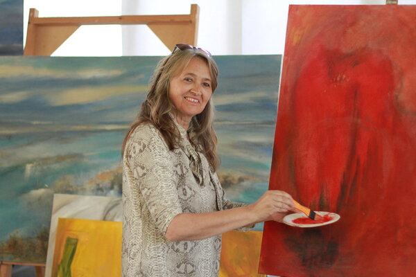 Andrea Finck in the Studio