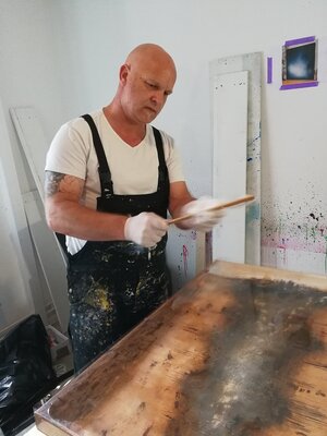 Roger Wanrooij in the Studio