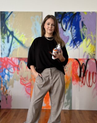 Carolyn Kraft in the Studio