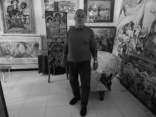 Len Vernaghi in the Studio: Qui ero in ottima compagnia: immerso nell'arte, in un angolo del mio studio privato
