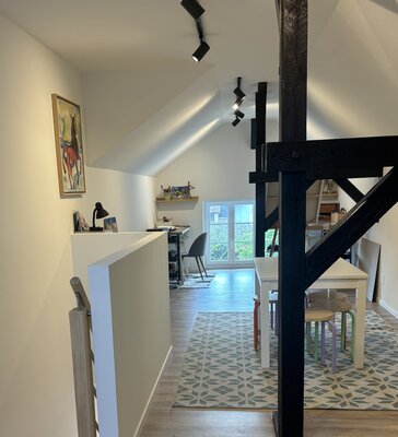 LAURE SAIGNE in the Studio: espace atelier peinture & cours