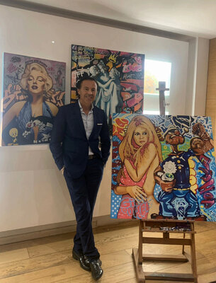 Fabrizio Ceccarelli in the Studio