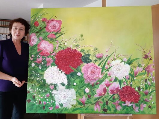Ludmilla Ukrow in the Studio: Flower splendor 140 cm x 120 cm ( 55 inch x  47 inch)  oil on canvas commission work