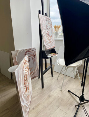 Tanya Golodynska in the Studio