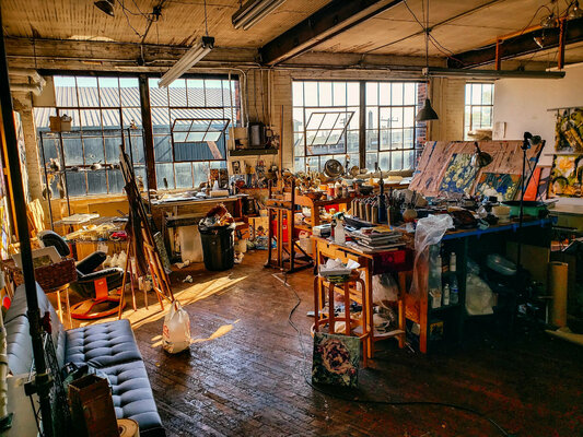 Birgit Huttemann-Holz in the Studio