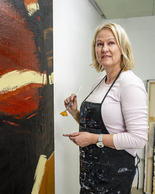 Klara Gunnlaugsdottir in the Studio