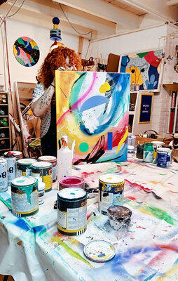 Nataline Pomar in the Studio: Art studio in Barcelona