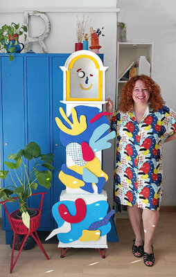 Nataline Pomar in the Studio: Seflportrait in Barcelona