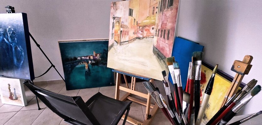 VALNEA CARNIEL in the Studio