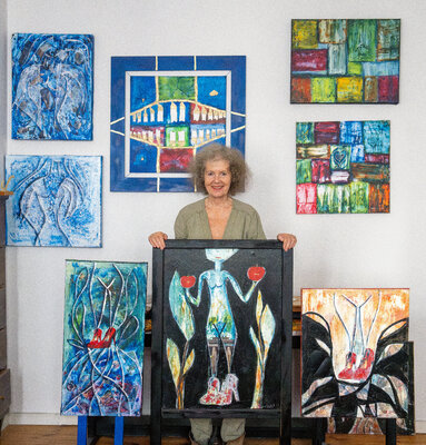 Christa Baisch in the Studio