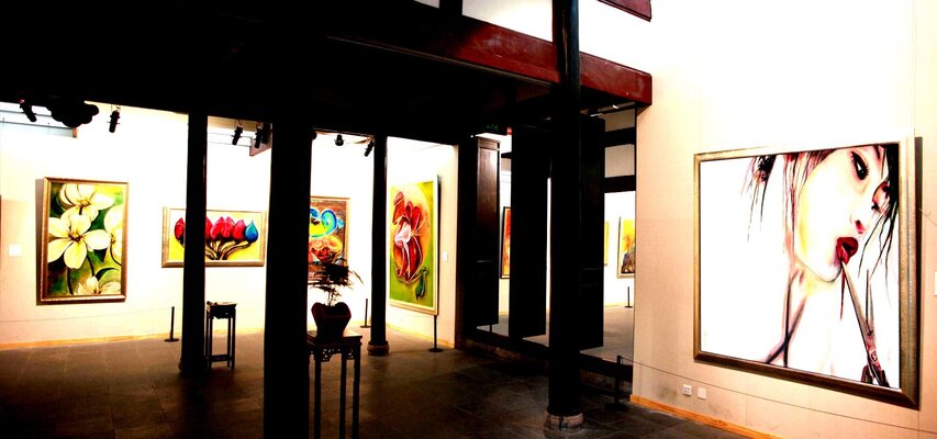 Elmar Hund artjust in the Studio: Sichuen Art Gallery Chengdu