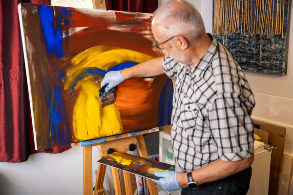 Siegmar Ahlvers in the Studio: Farben in Bewegung...