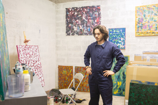 Antoine Junior Alves in the Studio: En pleine réflexion...