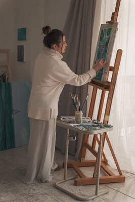Aisylu Burangulova in the Studio