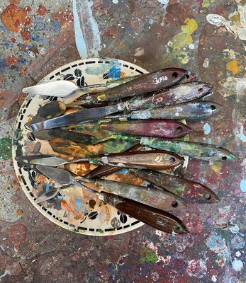 FRANCOIS D'ARDAILHON in the Studio: Mes spatules avec lesquelles je peins désormais mes toiles...