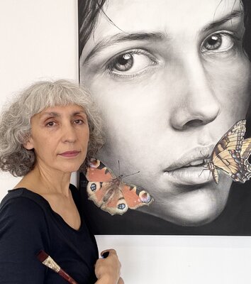 Marina Popkova-Sologub in the Studio