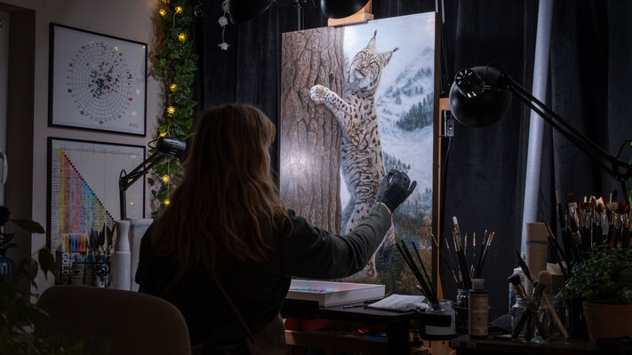 Isabeau Schmikowski in the Studio