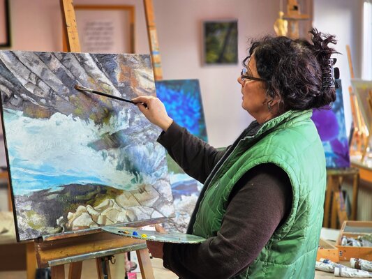 PETRA MINET in the Studio