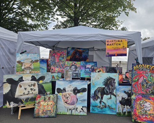 Martina Marten in the Studio: Auf einem Kunstmarkt