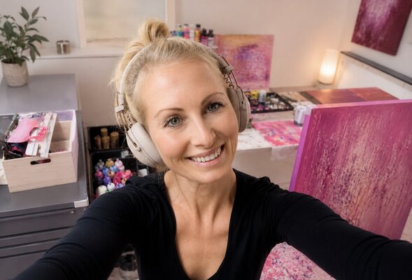 Maria Weigt in the Studio