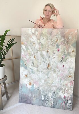 Adriane Dworzak in the Studio: Meine Arbeiten entstehen in Schichten – durch Aufbau, Störung und erneutes Austarieren.