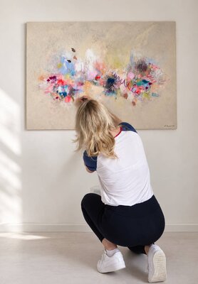 Adriane Dworzak in the Studio: Details sind mir wichtig. Sie verleihen jedem Werk Charme und Tiefe.