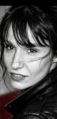 Lucilia ARTY in the Studio