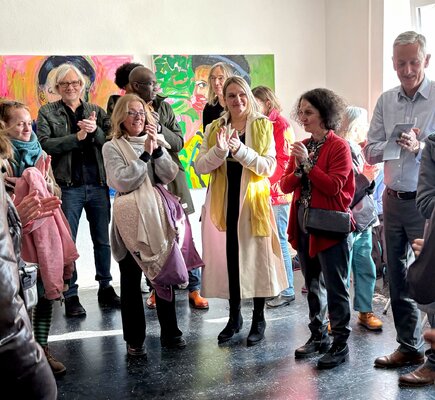Judith Breuer in the Studio: Ausstellung mit meiner Künstlerinnengruppe BoMa 3 im Künstlerforum