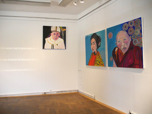 Judith Breuer in the Studio: Ausstellung mit meiner Künstlerinnengruppe BoMa 3
