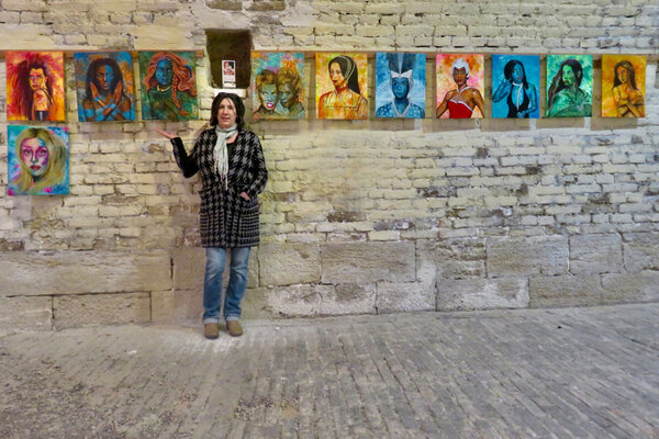 Anja Semling in the Studio: Ausstellung 2024 in Neuf Brisach Frankreich, die Frauenportraits