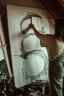 Katharina Goniwiecha in the Studio