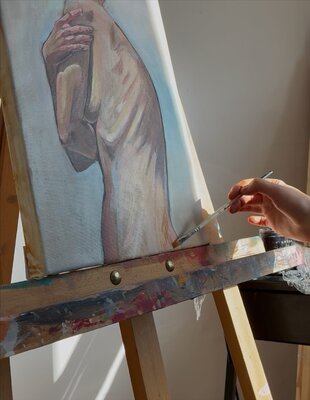 Alona Parnevich in the Studio