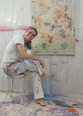 Jennifer Vahlbruch in the Studio