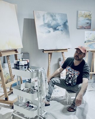 Dale Pattenden in the Studio