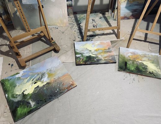 Dale Pattenden in the Studio