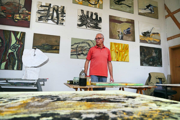 Uwe Beyer in the Studio