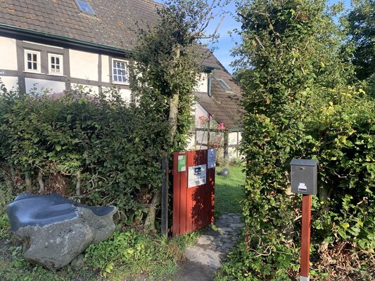 Annett Coumont in the Studio: Artist Atelier Annett Coumont "Halfen Dombach 1" in the listed half-timbered house in a nature reserve near Cologne / Germany
