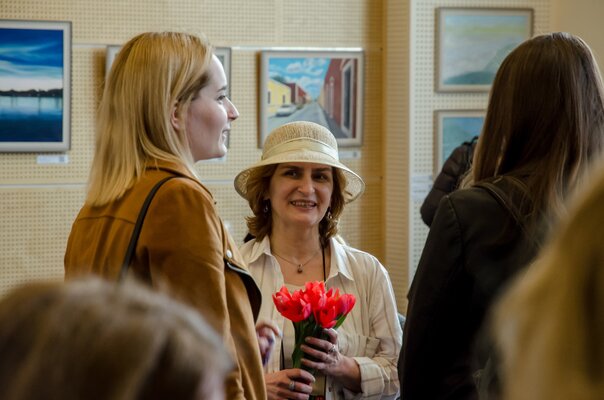 Livia-Doina Stanciu in the Studio: With my solo "Roaming the World" exhibition, 2019