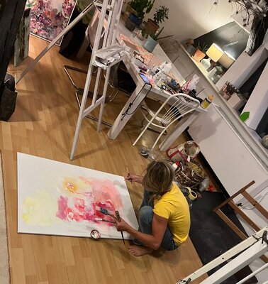 Anni Salewski in the Studio