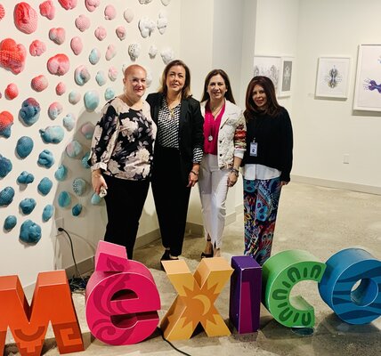 Diana Herrera in the Studio: Rueda de presnsa en el Consulado de México en Miami