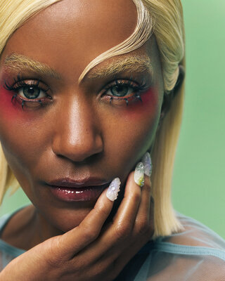 S. Bothé in the Studio: Supermodel /Painter