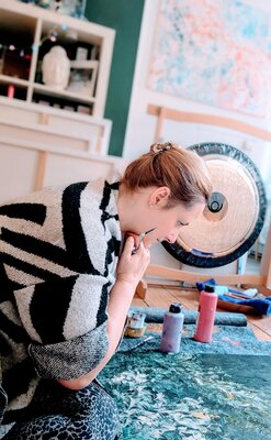 Tina Ternes in the Studio