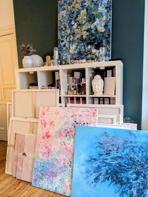 Tina Ternes in the Studio