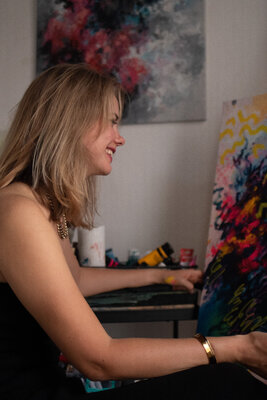 Nataliia Chebarkova in the Studio