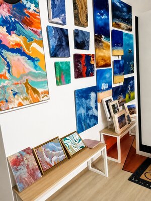Gabrielle Lawson in the Studio: My Luminous Fractures Exhibition is located at Ex-Amino Art Gallery in Magill, SA 5072. Come check it out!