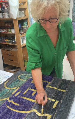 HELENE DAVID-DUBRANA in the Studio: Fibres de lin polychromes de la série "Mélodies picturales". L'écriture sinueuse est née de la mélodie contestataire cubaine: PATRIA Y VIDA de @YOSUEL