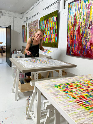 mARTine Houtsaeger in the Studio
