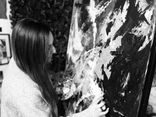 Anne Lilly Lippek in the Studio