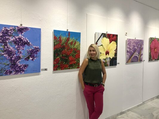 Ulyana Korol in the Studio: At the solo exhibition “El Paraiso”, Estepona, Spain